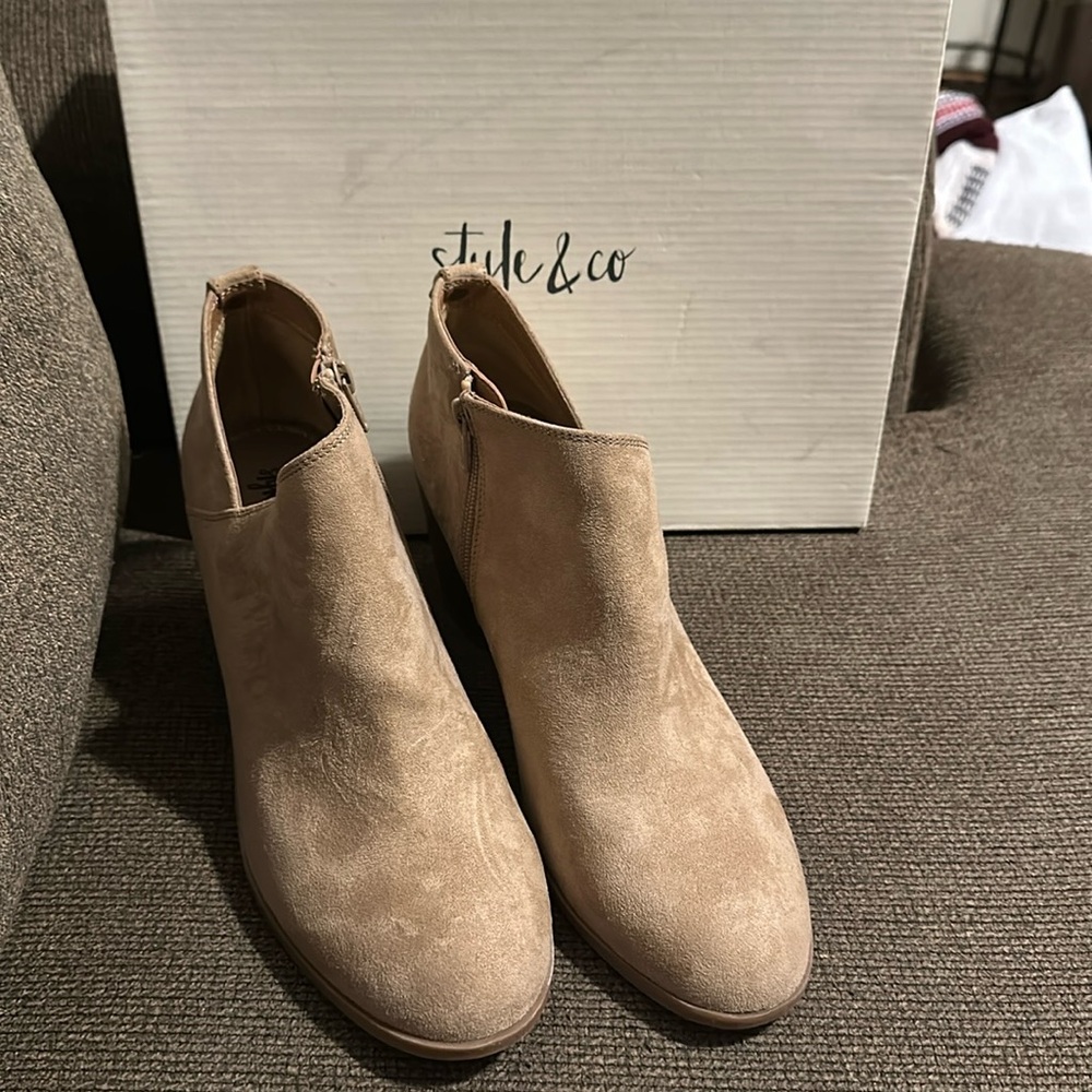 Style & Co Masrinaa booties